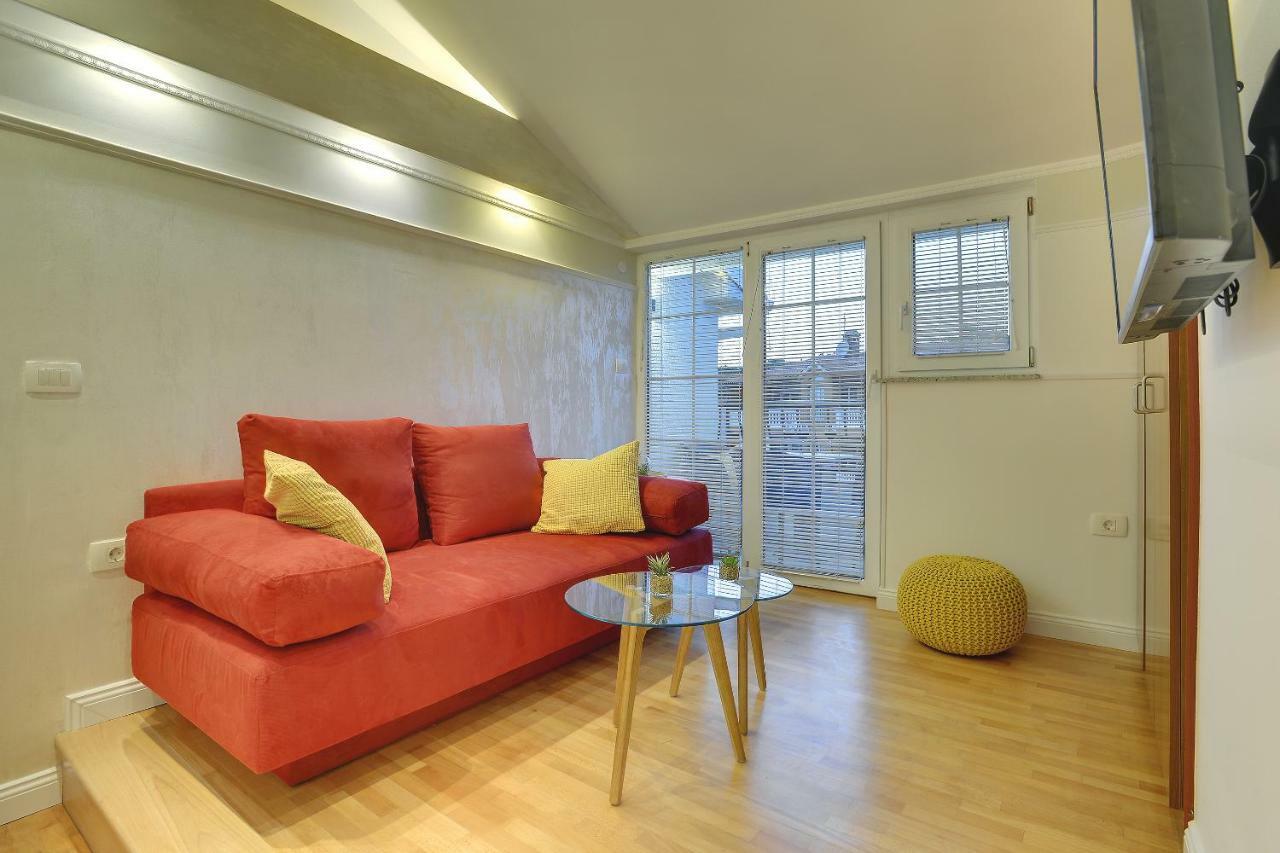 Apartments Zanetti 2 พูลา ภายนอก รูปภาพ