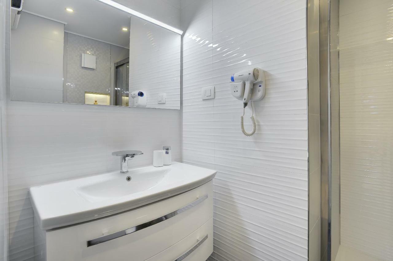 Apartments Zanetti 2 พูลา ภายนอก รูปภาพ
