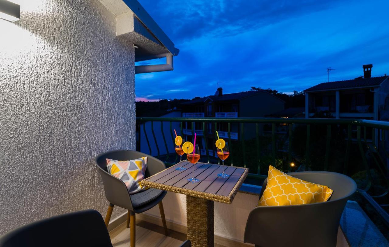 Apartments Zanetti 2 พูลา ภายนอก รูปภาพ